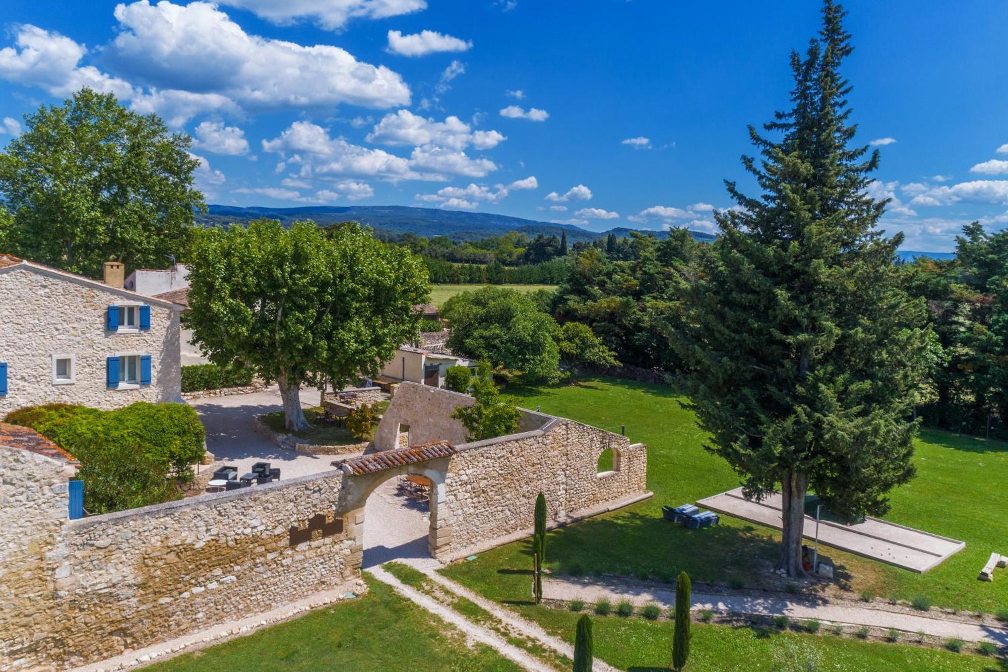 Le Mas De La Vincane Pernes-les-Fontaines Exterior photo