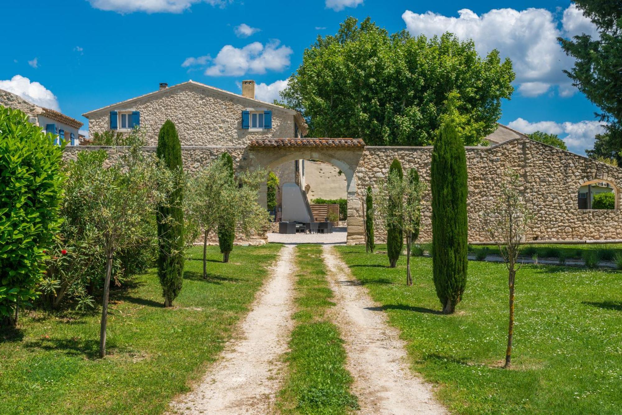 Le Mas De La Vincane Pernes-les-Fontaines Exterior photo